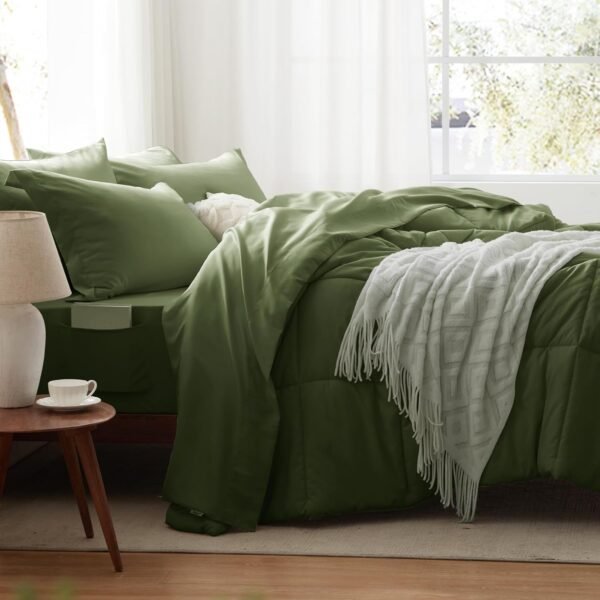 71WtsAfk4L._AC_SL1500_.jpg Full/Queen Comforter Set 7 Piece, Olive Green Bed in a Bag with Sheets, Comforters Queen Size Bedding Sets with Comforter, 2 Pillow Shams, 2 Pillowcases, 1 Flat Sheet,1 Fitted Sheet with Pockets