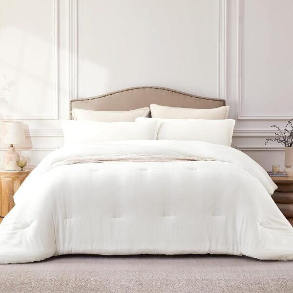 71m4aF9wnPL._AC_SL1500_.jpg Queen Comforter Sets White,3PCS Soft Lightweight Breathable Bedding Comforter Sets for All Season, Queen Size(90''×90'' Comforter & 2 Pillowcases)