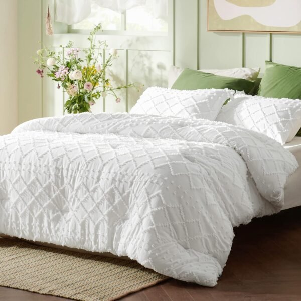 81ZzIDXAyOL._AC_SL1500_.jpg Bedsure Queen Comforter Set - White Comforter, Boho Tufted Shabby Chic Bedding Comforter Set, 3 Pieces Vintage Farmhouse Bed Set for All Seasons, Fluffy Soft Bedding Set with 2 Pillow Shams