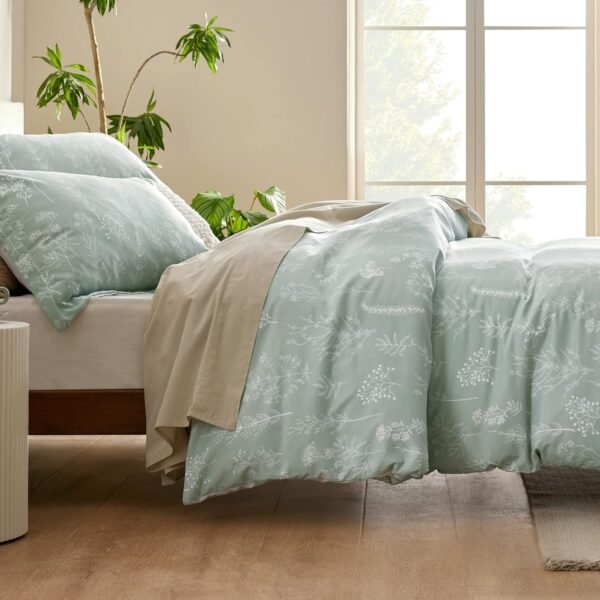 Bedsure Queen Comforter Set - Sage Green Bed Set, 3 Pieces Cute Floral Bedding, 1 Soft Reversible Botanical Flowers Comforter and 2 Pillow Shams