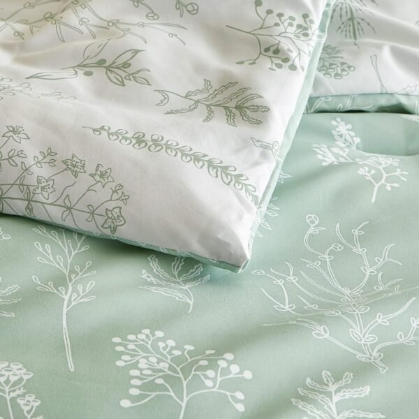 Bedsure Queen Comforter Set - Sage Green Bed Set, 3 Pieces Cute Floral Bedding, 1 Soft Reversible Botanical Flowers Comforter and 2 Pillow Shams