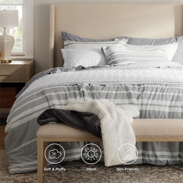 91yUZHzuR4L._AC_SL1500_.jpg Bedsure Queen Comforter Set 7 Pieces, Grey Striped Bedding Set for Queen Size Bed Reversible, Cationic Dyeing Bed in a Bag with Comforter, Sheets, Pillowcases & Shams